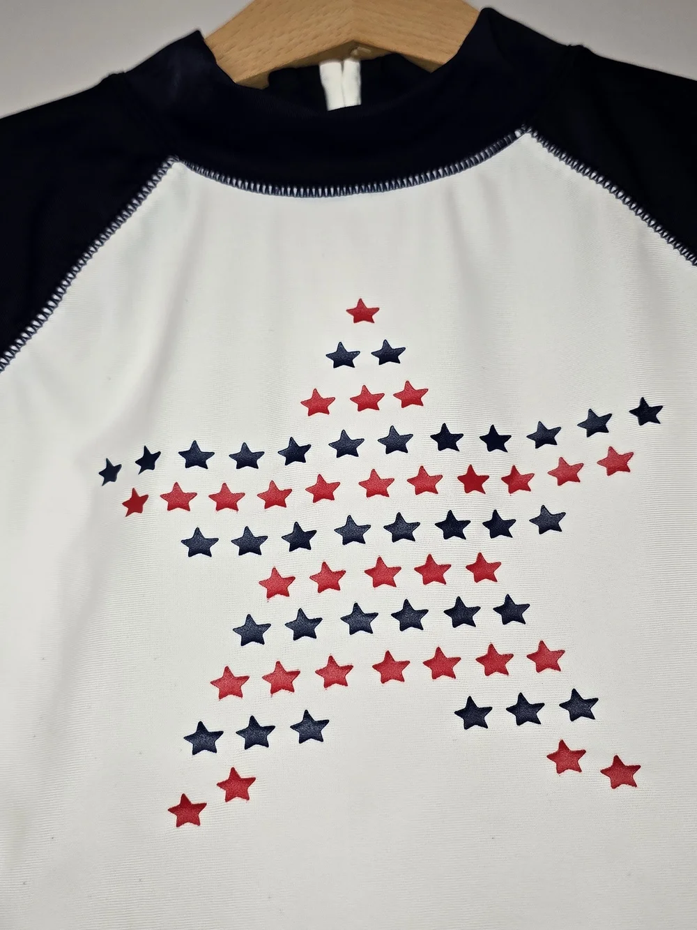 Gap Baby/ Kids Rashguard in White with Navy & Red Star 12-18M